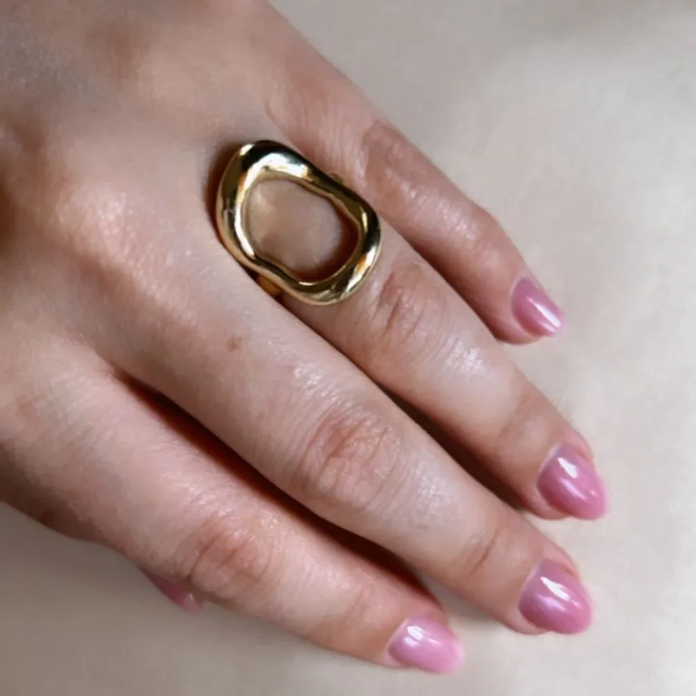 gold geo ring A523